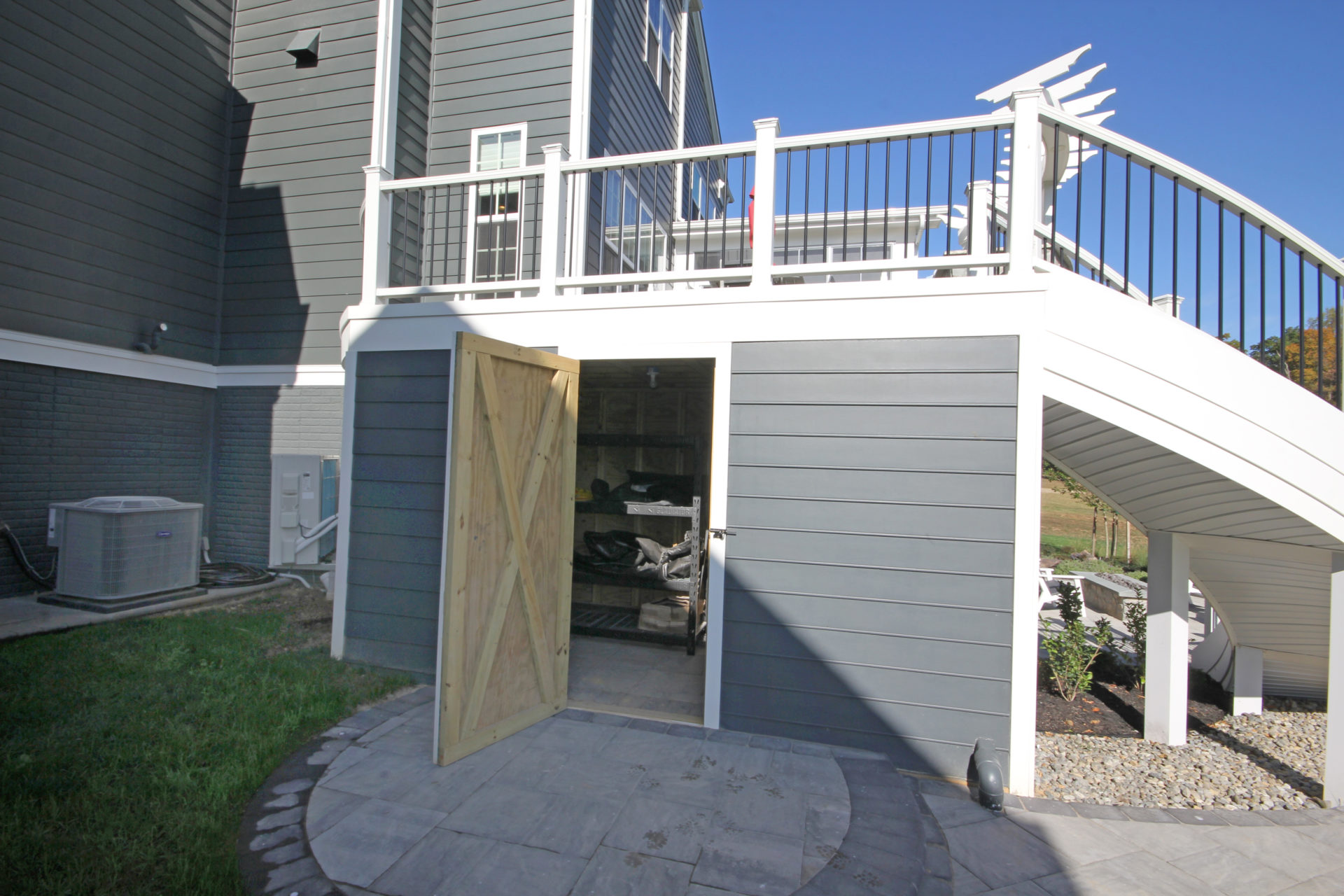 25 Under Deck Lattice Ideas and Alternatives to Using Lattice Trex RainEscape